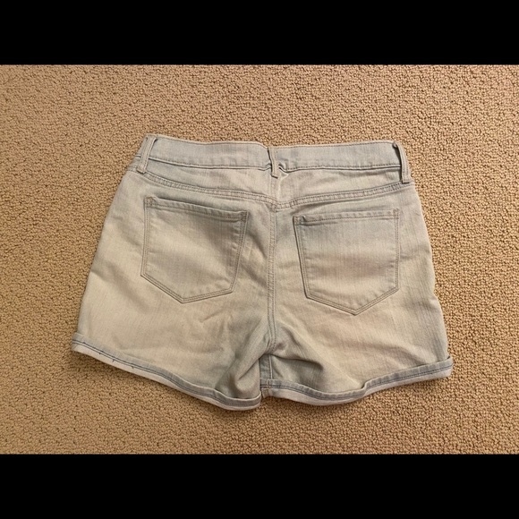 2/$10 Old Navy Boyfriend Jean Short - Picture 2 of 5